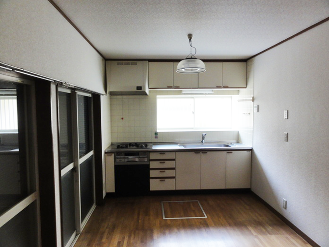 壁付けキッチン｜横浜リノベーション