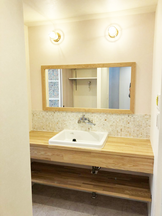 明るい洗面室へとリノベ｜横浜リノベーション