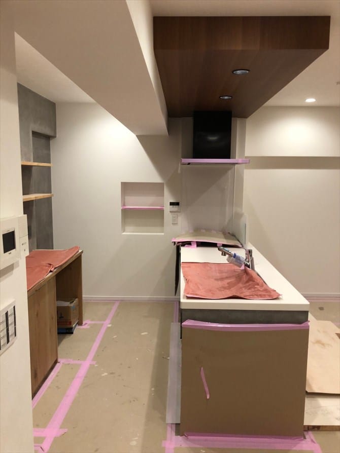 下がり天井がアクセントのキッチン｜リノベーション横浜・神奈川